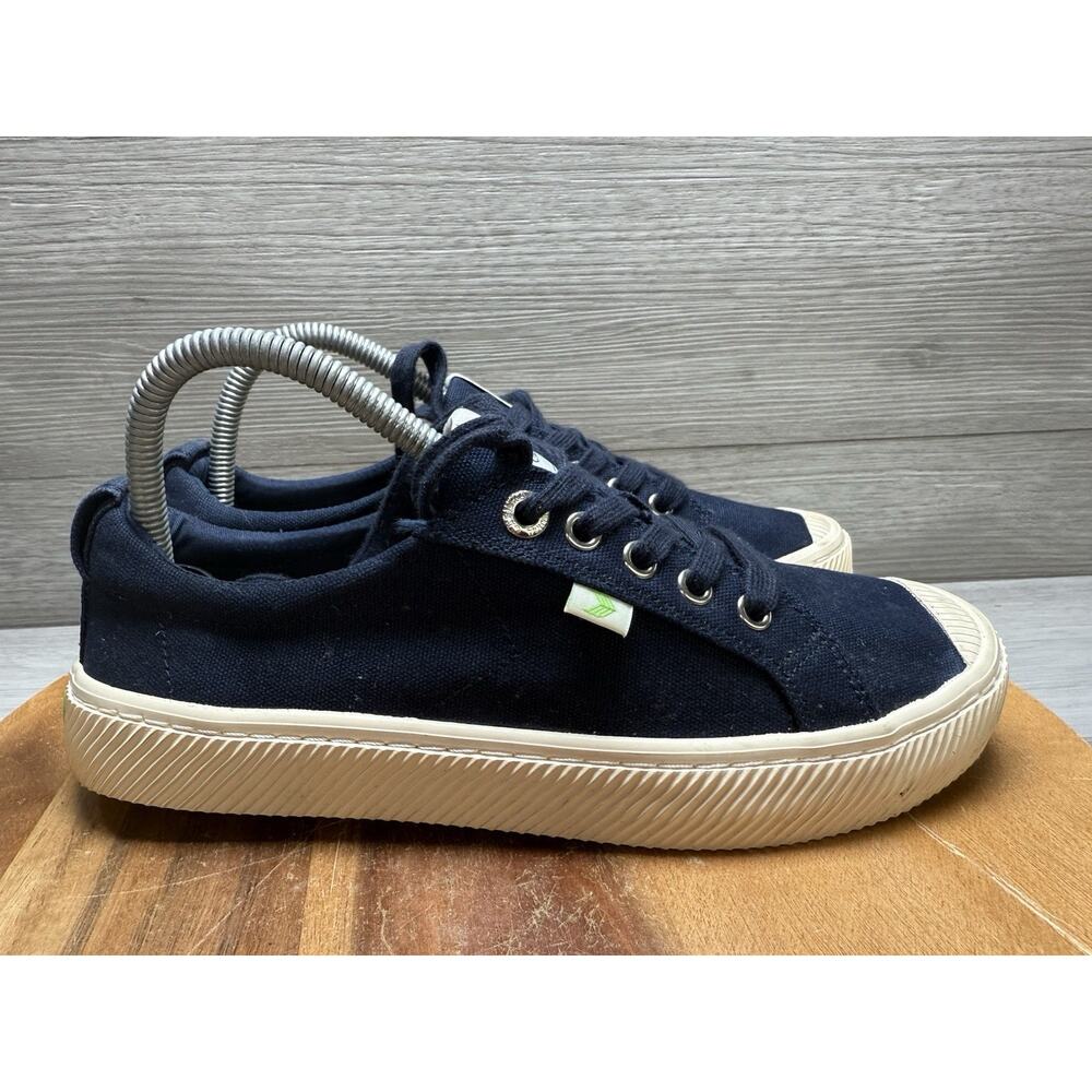 Cariuma Sneaker Shoes Blue Fabric Canvas Low Top Lace Up Cap Toe Women’s 8